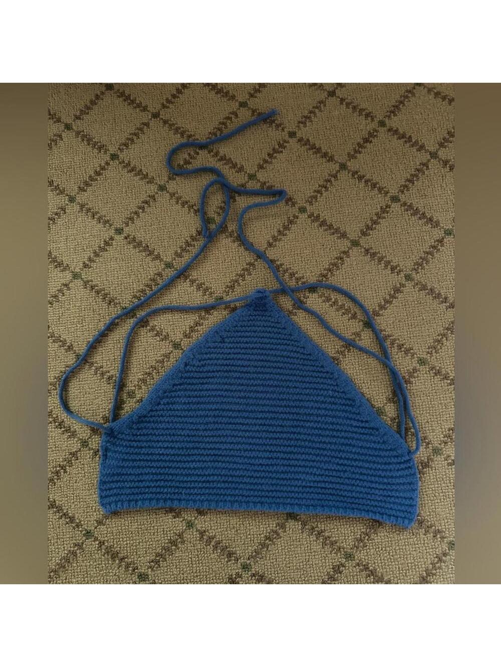 8 Birdies Blue crochet halter scarf style backless crop top S